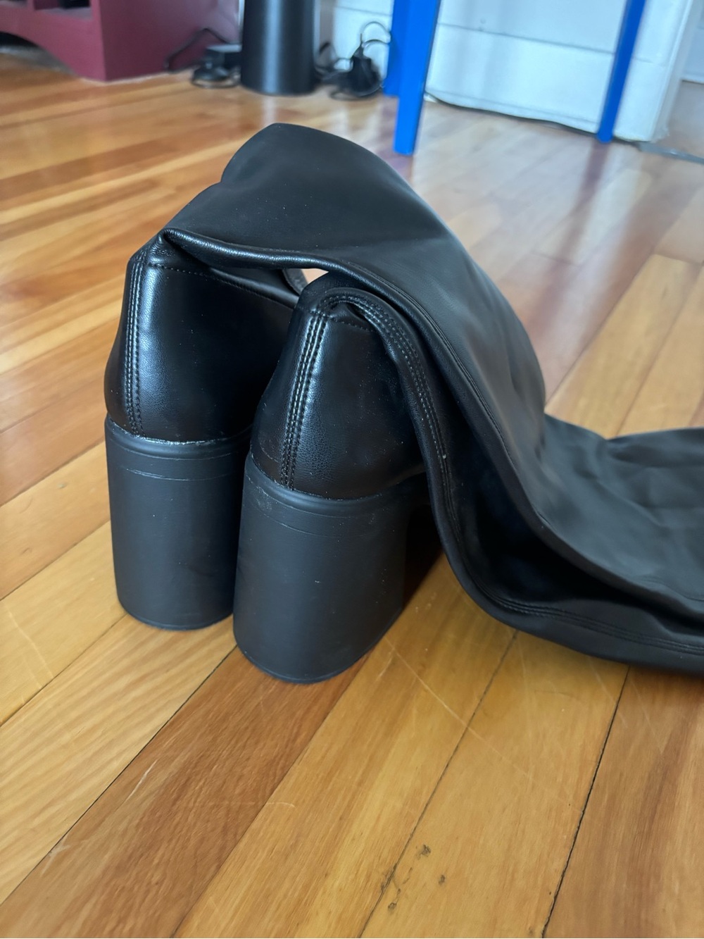 L’intervalle Leather Over-the-Knee Platform Block Heel Boots - Black - Picture 4 of 5